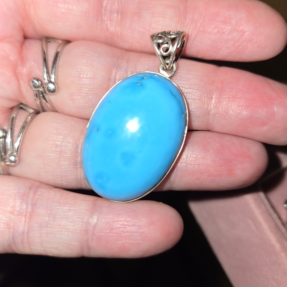 Turquoise Pendant - Picture 2 of 3